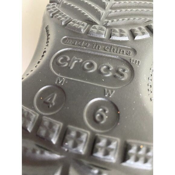 Crocs Disney Hocus Pocus Slip On Classic Clogs Sandals Jibbitz Sz Women’s 6 NEW - Picture 10 of 12